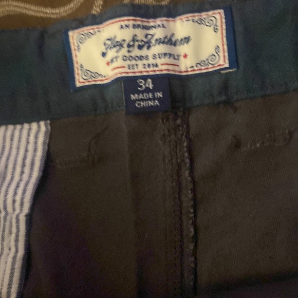 Mens shorts - Picture 2 of 2